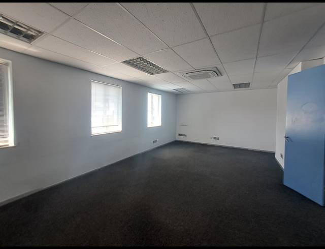 289M² OFFICE TO LET IN ILLOVO